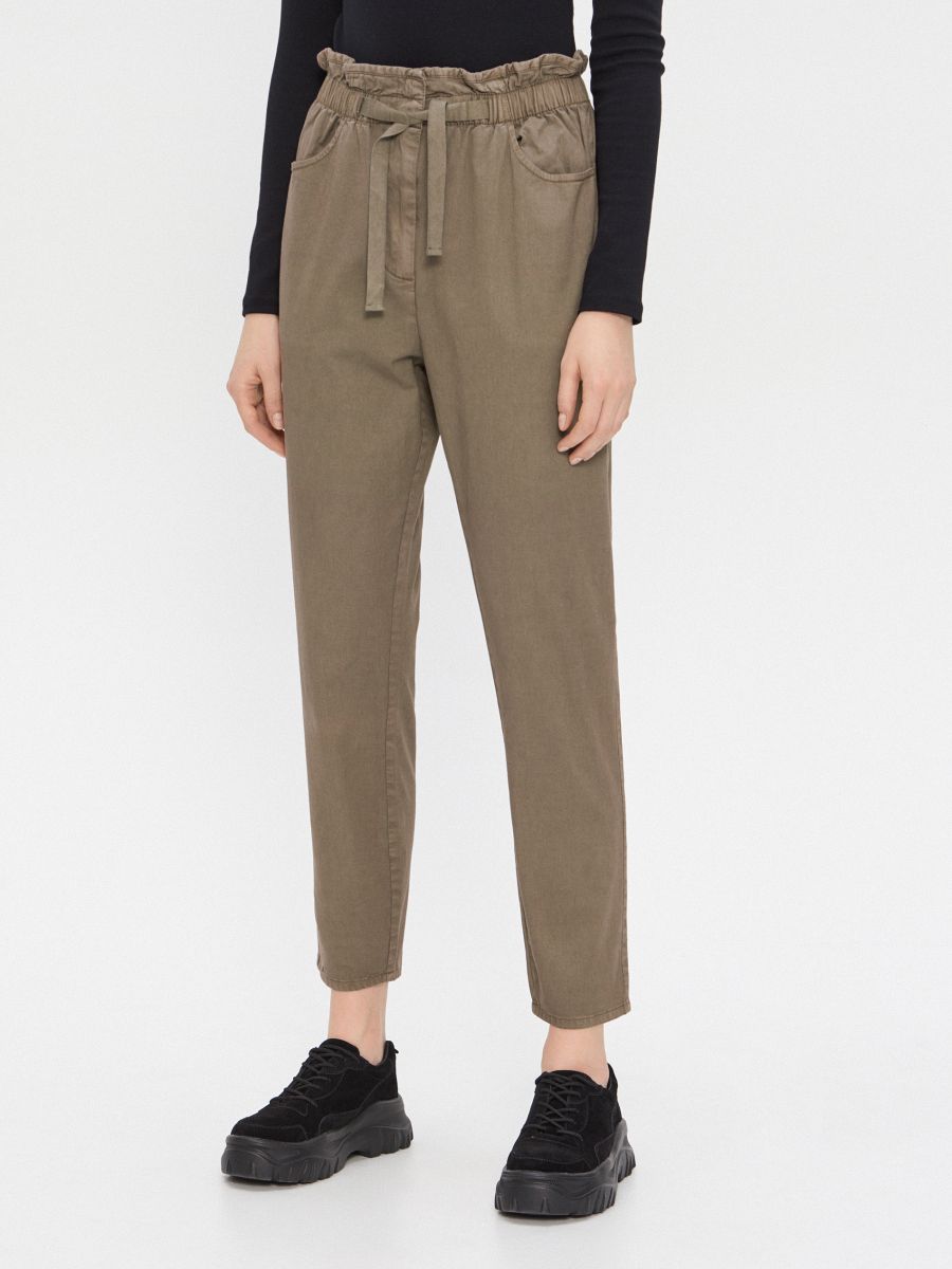 cigarette trousers with belt